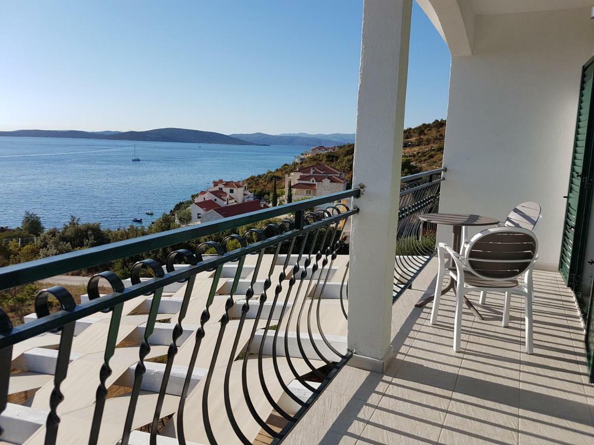 Villa Berg Маслиница Екстериор снимка
